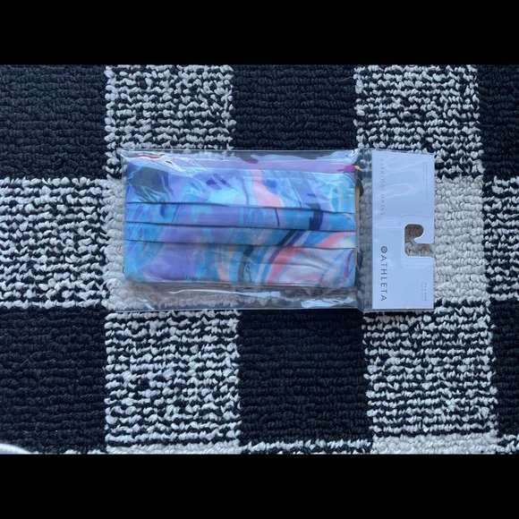 NWT Athleta Everyday Reusable Face Masks 5 Masks - Picture 2 of 3